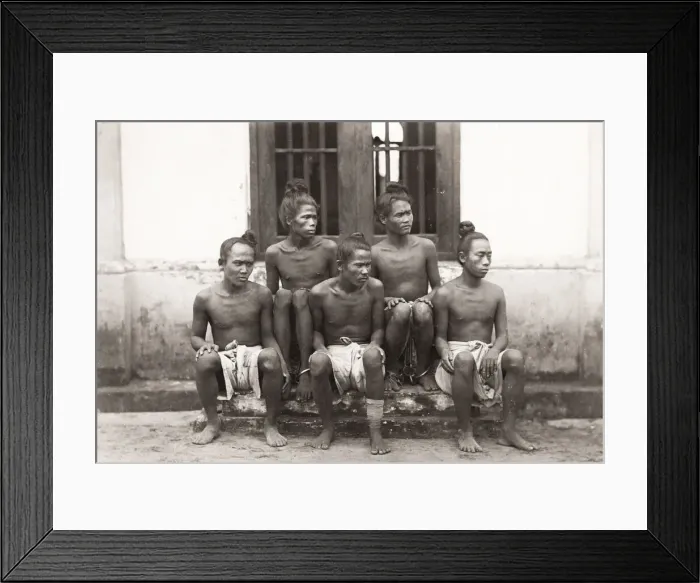 Framed Print : Group of prsioners, Siam, Thailand Framed Print : Group of prsioners, Siam, Thailand