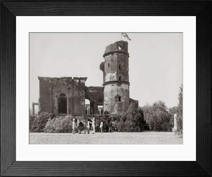 Framed Print : British soldiers firing a cannon, Lucknow, India, c. 1890 Framed Print : British soldiers firing a cannon, Lucknow, India, c. 1890
