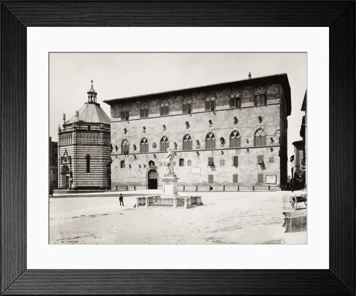 Framed Print : The Palazzo Pretorio or Palazzo del Podesta, Pistoia Framed Print : The Palazzo Pretorio or Palazzo del Podesta, Pistoia