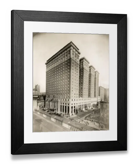 Framed Print : Early 20th century vintage press photograph Framed Print : Early 20th century vintage press photograph