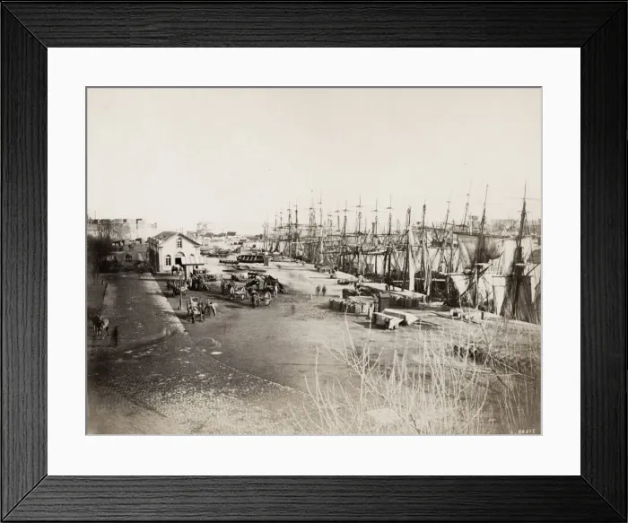 Framed Print : The harbour of St. Malo, France Framed Print : The harbour of St. Malo, France