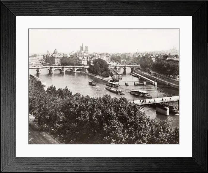Framed Print : River Seine and the cathedral of Notre Dame, Paris Framed Print : River Seine and the cathedral of Notre Dame, Paris