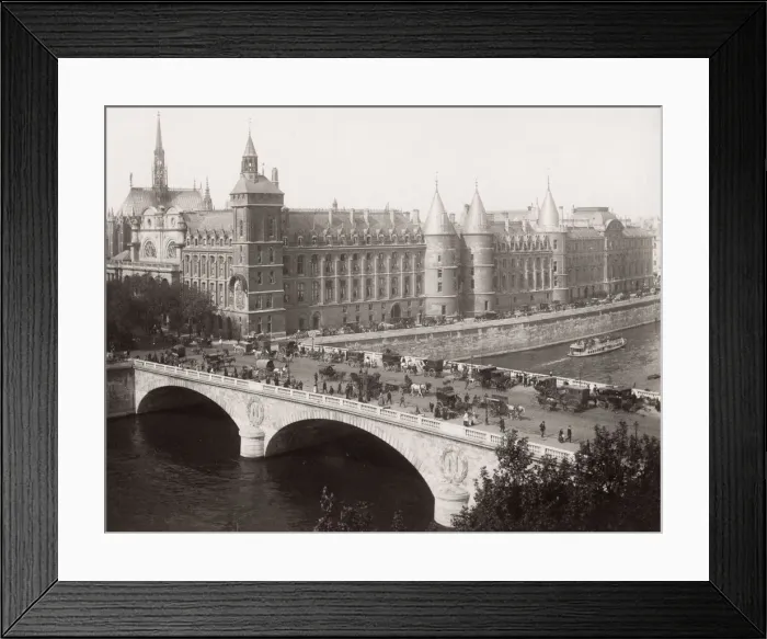 Framed Print : Pont au Change, Paris, France Framed Print : Pont au Change, Paris, France