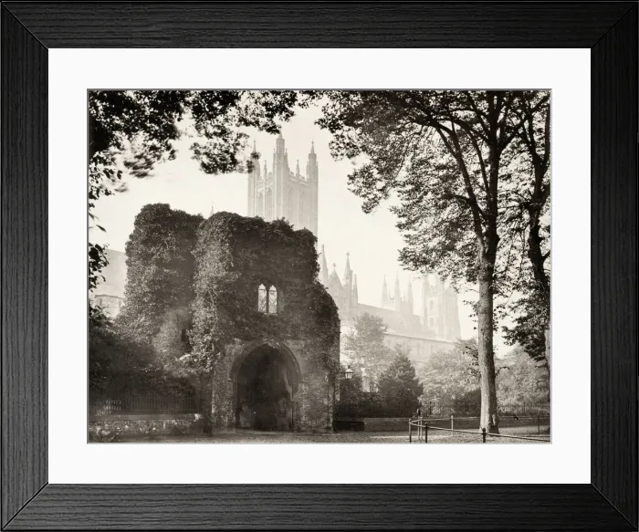 Framed Print : England religion, church: Canterbury Cathedral Framed Print : England religion, church: Canterbury Cathedral