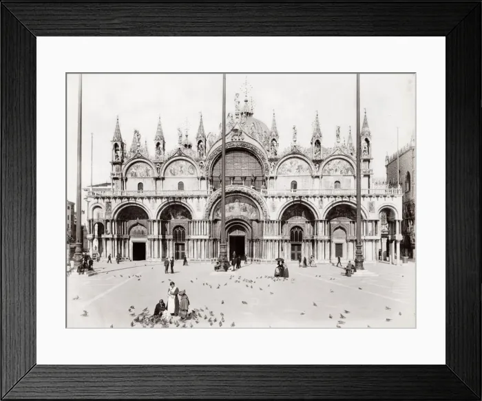 Framed Print : Feeding pigeons in St Marks Square, , Venice, Italy Framed Print : Feeding pigeons in St Marks Square, , Venice, Italy