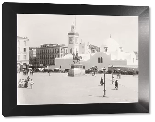photograph: Djamaʽa el Djedid, or Jamaa El Jedid, Algiers