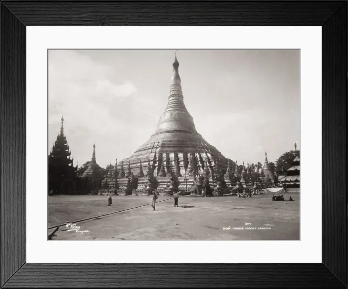 Framed Print : Shwedagon pagoda, Rangoon Yangon, Burma, Myanmar Framed Print : Shwedagon pagoda, Rangoon Yangon, Burma, Myanmar