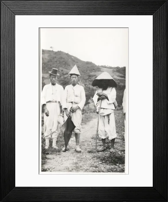 Framed Print : Daily life, country people, Korea, c. 1910 Framed Print : Daily life, country people, Korea, c. 1910