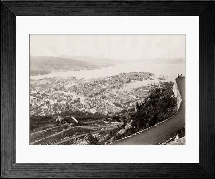 Framed Print : View of Bergen and its harbour, Norway Framed Print : View of Bergen and its harbour, Norway