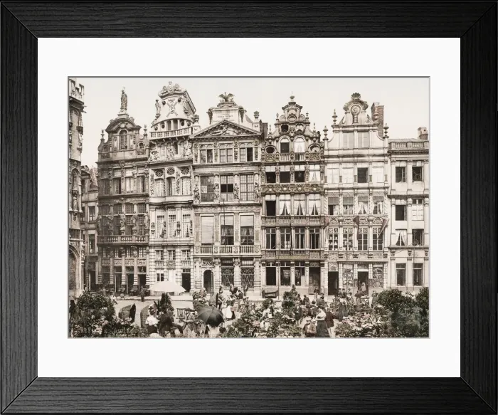 Framed Print : Market in the Grand Place, Brussels, Belgium Framed Print : Market in the Grand Place, Brussels, Belgium