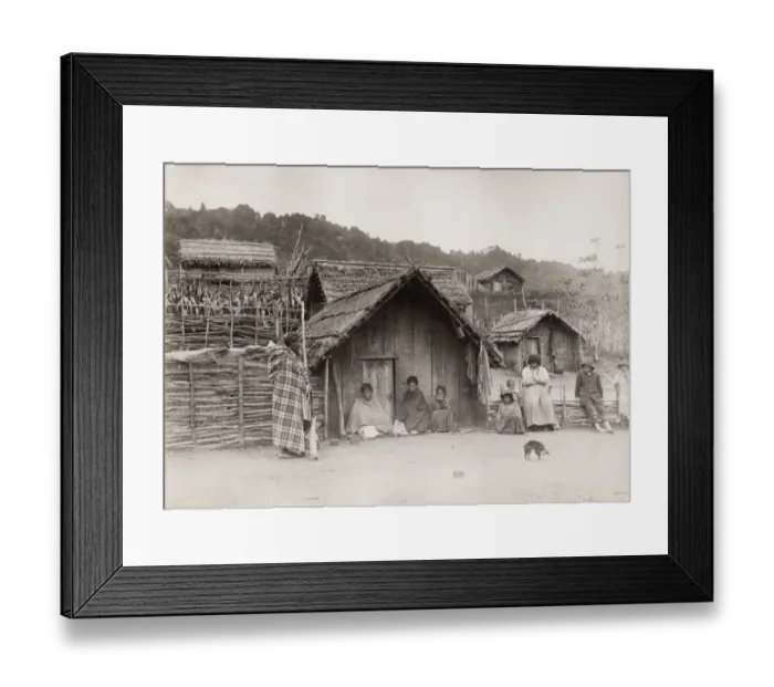 Framed Print : New Zealand - Maori family group at Atene, Whanganui Framed Print : New Zealand - Maori family group at Atene, Whanganui