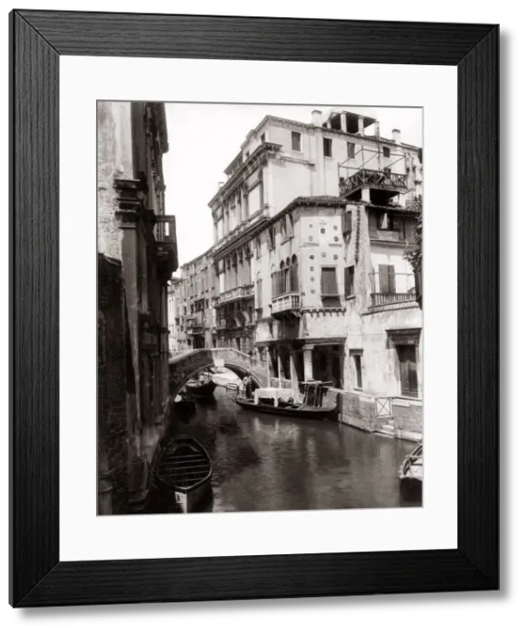 Framed Print : c. 1880s Italy - Rio Vidnan Venice Venizia Framed Print : c. 1880s Italy - Rio Vidnan Venice Venizia