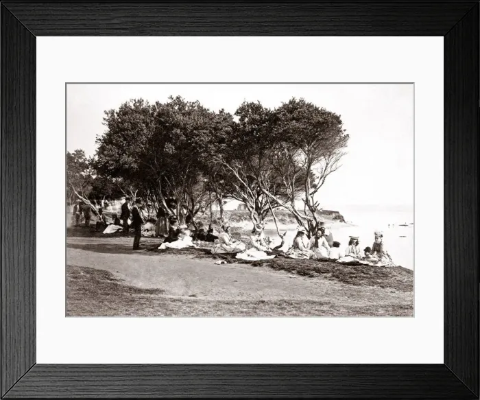 Framed Print : c. 1890 Australia - Brighton Beach Melbourne Framed Print : c. 1890 Australia - Brighton Beach Melbourne