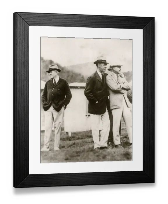 Framed Print : Early 20th century vintage press photograph Framed Print : Early 20th century vintage press photograph