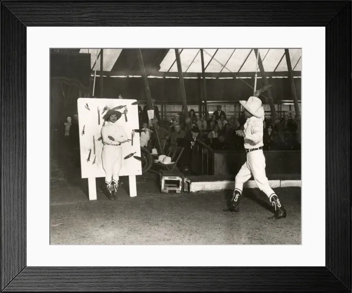 Framed Print : Early 20th century vintage press photograph Framed Print : Early 20th century vintage press photograph