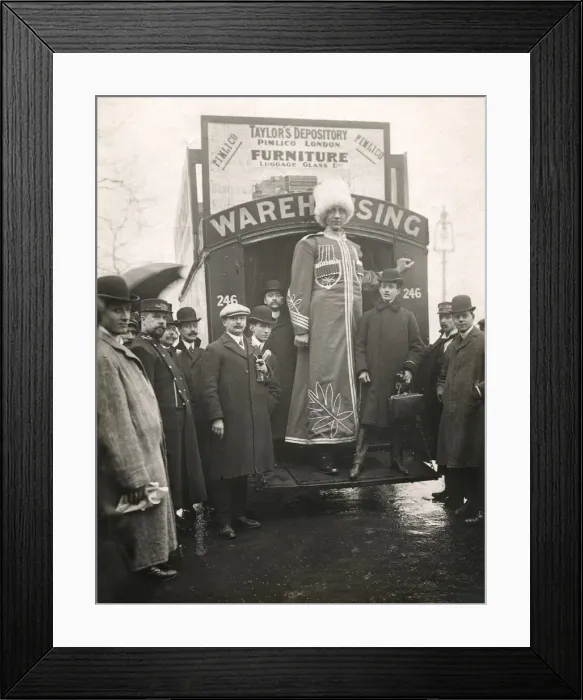 Framed Print : Early 20th century vintage press photograph Framed Print : Early 20th century vintage press photograph
