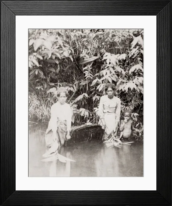 Framed Print : Betsimisaraka women fishing, Madagascar Framed Print : Betsimisaraka women fishing, Madagascar