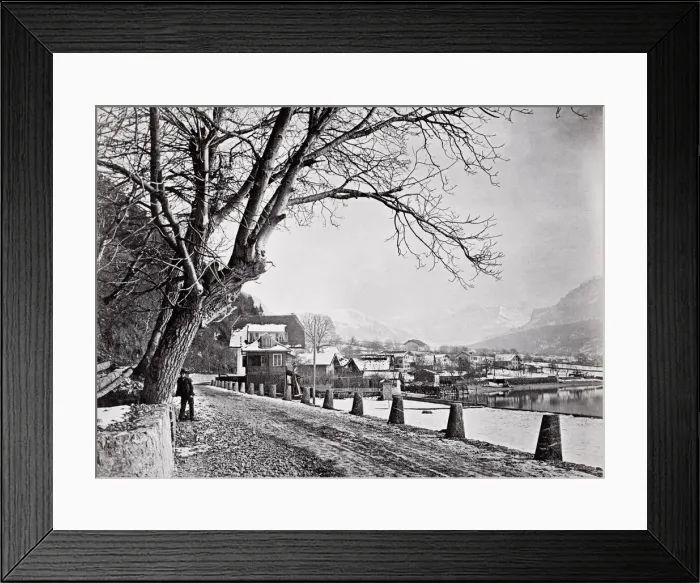 Framed Print : Vintage late 19th century photograph - Lake Brienz, Switzerland Framed Print : Vintage late 19th century photograph - Lake Brienz, Switzerland