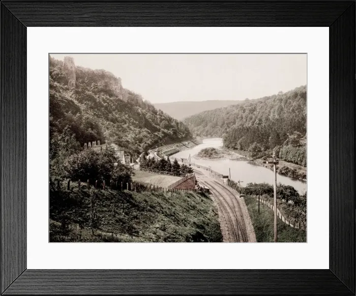Framed Print : Vintage 19th century / 1900 photograph: Symonds Yat, River Wye valley, Hereforshire Framed Print : Vintage 19th century / 1900 photograph: Symonds Yat, River Wye valley, Hereforshire