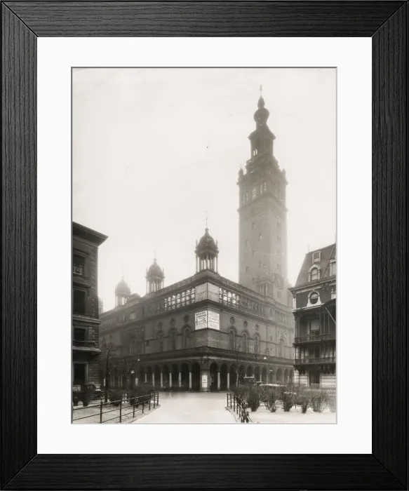 Framed Print : Vintage early 20th century press photograph: Madison Square Garden, Manhattan, New York Framed Print : Vintage early 20th century press photograph: Madison Square Garden, Manhattan, New York