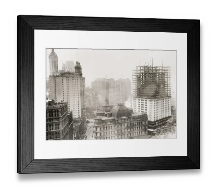 Framed Print : Vintage early 20th century press photograph: Woolworth Building under construction Framed Print : Vintage early 20th century press photograph: Woolworth Building under construction