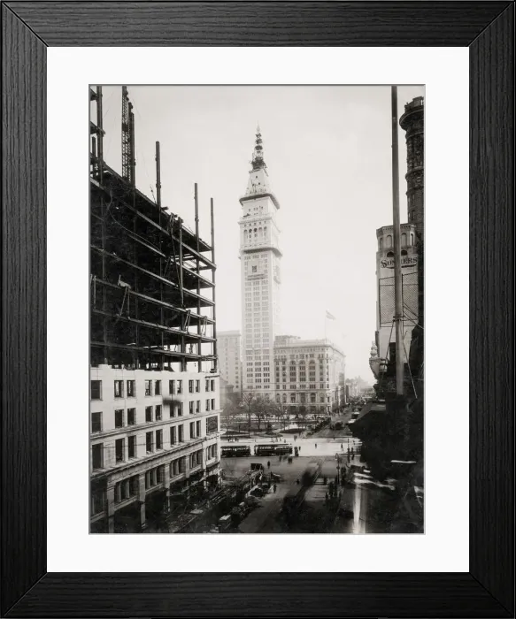 Framed Print : Vintage early 20th century press photograph: Metropolitan, Met Life Tower, Manhattan Framed Print : Vintage early 20th century press photograph: Metropolitan, Met Life Tower, Manhattan