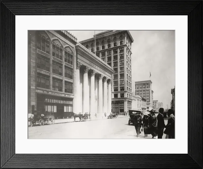 Framed Print : Vintage early 20th century press photograph Framed Print : Vintage early 20th century press photograph