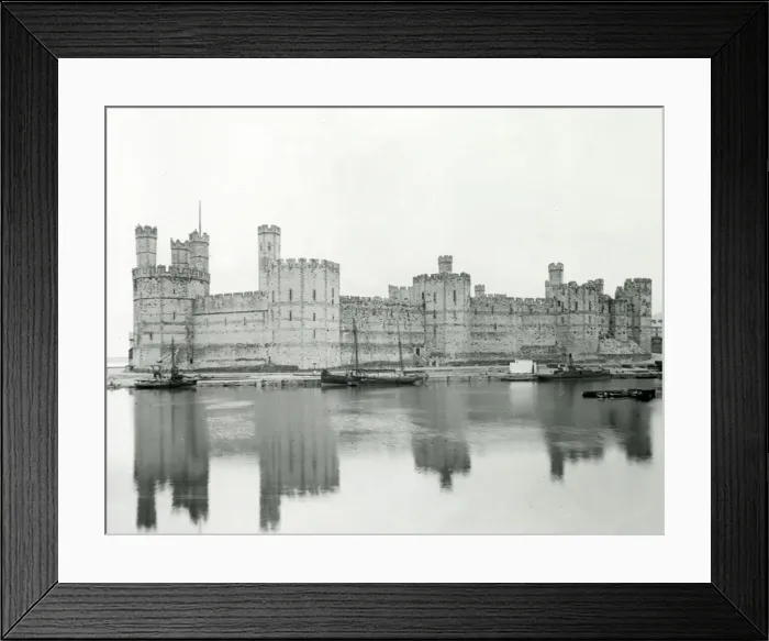 Framed Print : Panoramic view of Caernarfon Castle, North Wales Framed Print : Panoramic view of Caernarfon Castle, North Wales