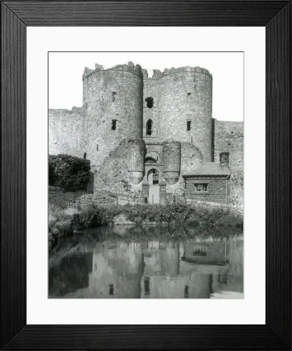 Framed Print : The Gatehouse, Harlech Castle, North Wales Framed Print : The Gatehouse, Harlech Castle, North Wales