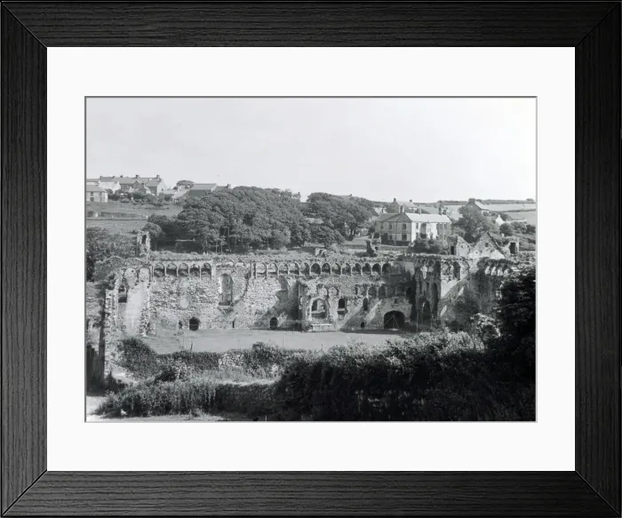 Framed Print : Great Hall of Bishops Palace, St David s, Pembrokeshire Framed Print : Great Hall of Bishops Palace, St David s, Pembrokeshire