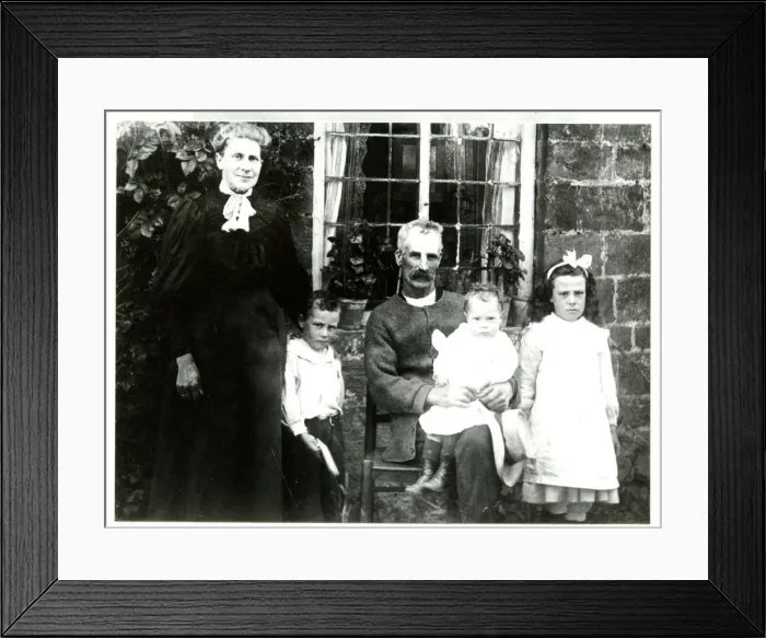 Framed Print : Draycott, Cotswold village, Withers family Framed Print : Draycott, Cotswold village, Withers family