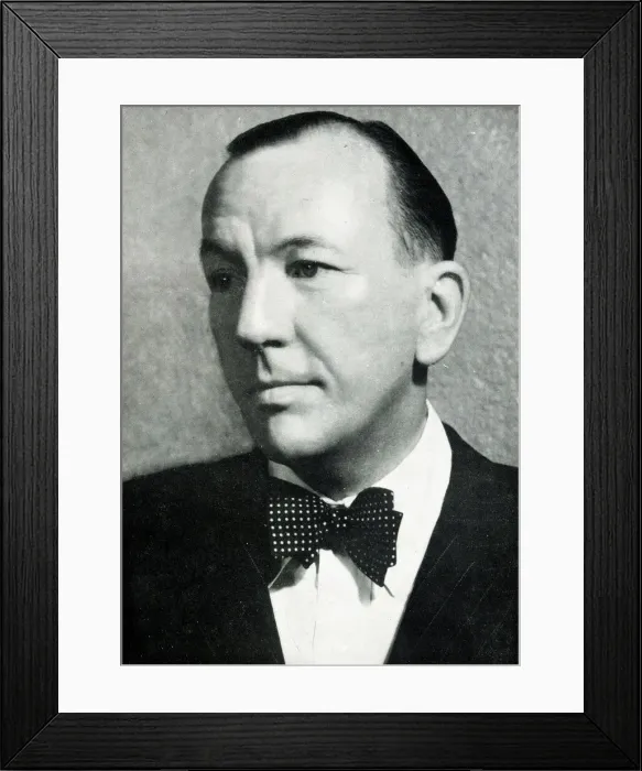 Framed Print : Noel Coward, playwright, composer, director, performer Framed Print : Noel Coward, playwright, composer, director, performer
