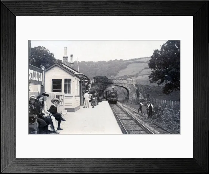 Framed Print : Lustleigh Village Station, Devon Framed Print : Lustleigh Village Station, Devon
