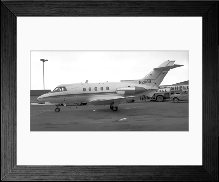 Framed Print : Hawker-Siddeley HS-125-3A-RA N208H Framed Print : Hawker-Siddeley HS-125-3A-RA N208H