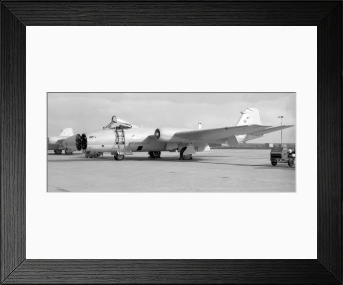 Framed Print : Short Canberra PR. 9 XH168