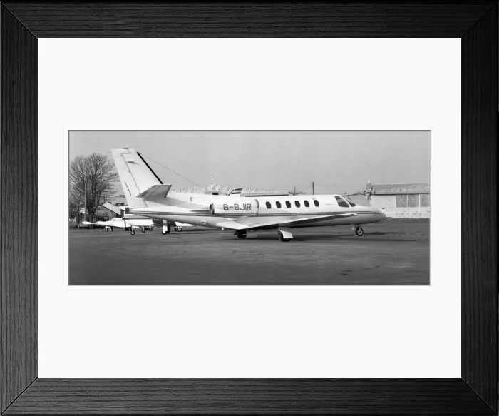 Framed Print : Cessna 550 Citation II G-BJIR Framed Print : Cessna 550 Citation II G-BJIR