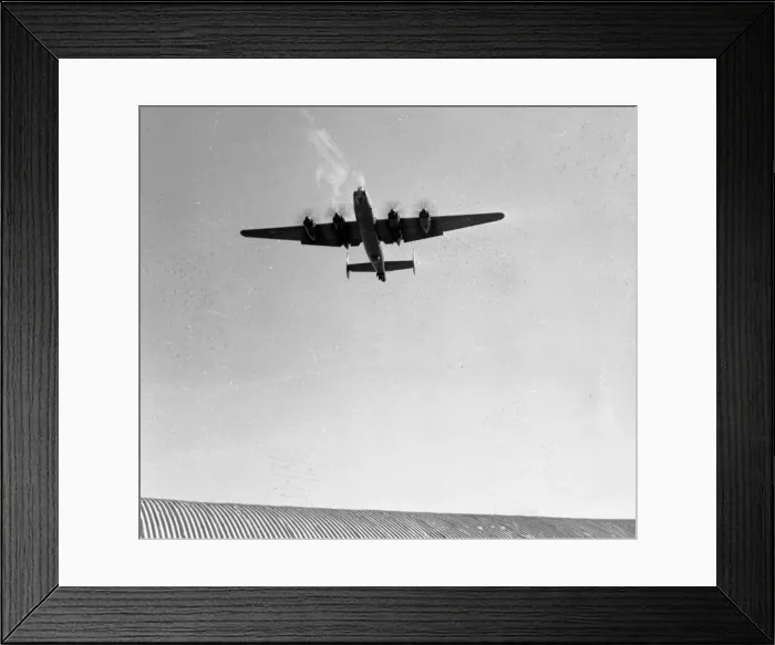 Framed Print : Avro Shackleton MR. 2 WL744 Framed Print : Avro Shackleton MR. 2 WL744