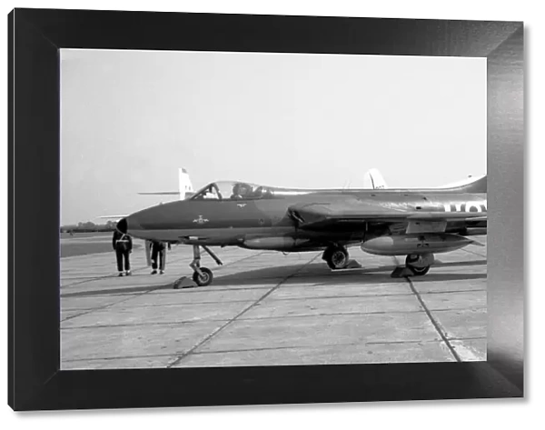 Hawker Hunter F. 6 XG199 J