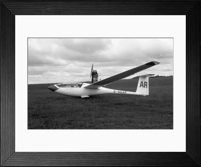 Framed Print : Eiri-Avion PIK-20E G-SOAR Framed Print : Eiri-Avion PIK-20E G-SOAR
