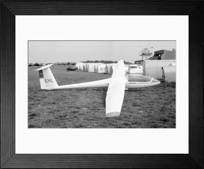 Framed Print : Rolladen-Schneider LS-4 EHL Framed Print : Rolladen-Schneider LS-4 EHL