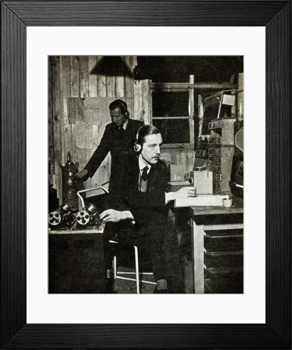 Framed Print : Monitoring radio stations for news to rush to editors Date: 1941 Framed Print : Monitoring radio stations for news to rush to editors Date: 1941