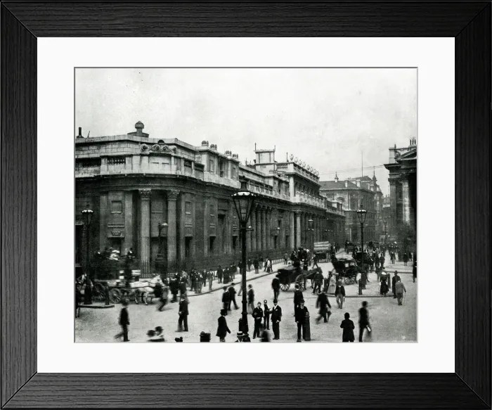 Framed Print : The Bank of England, City of London Framed Print : The Bank of England, City of London