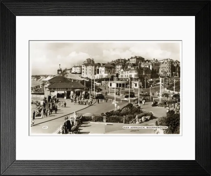 Framed Print : Pier Approach, Bournemouth, Dorset Framed Print : Pier Approach, Bournemouth, Dorset
