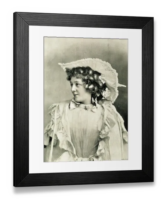 Framed Print : Isa Bowman, actress Framed Print : Isa Bowman, actress