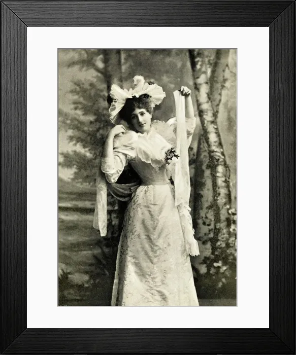 Framed Print : Florence Dysart, English mezzo-soprano and actress Framed Print : Florence Dysart, English mezzo-soprano and actress