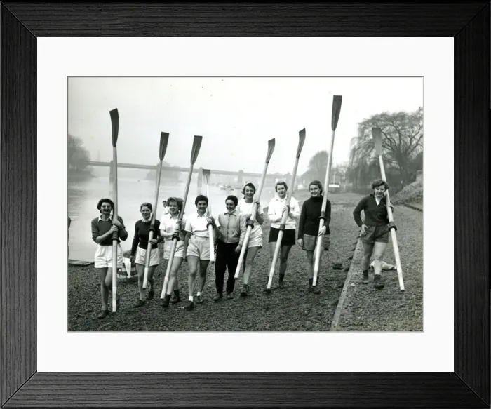 Framed Print : London University Womens Rowing Eight Team Framed Print : London University Womens Rowing Eight Team