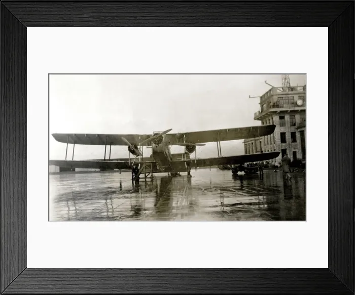 Framed Print : Imperial Airways Aircraft, City of Manchester Framed Print : Imperial Airways Aircraft, City of Manchester