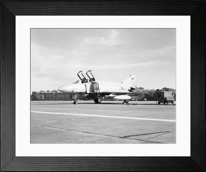 Framed Print : McDonnell Douglas Phantom FGR. 2 XV492 Framed Print : McDonnell Douglas Phantom FGR. 2 XV492