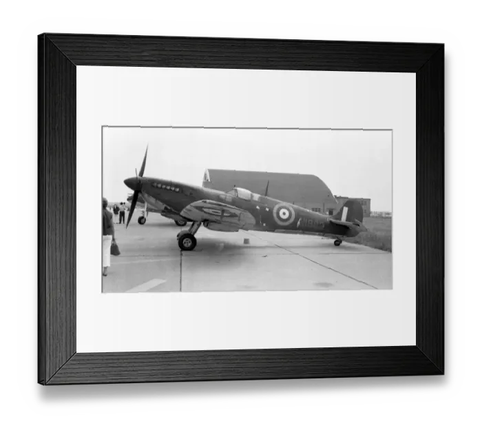 Framed Print : Supermarine Spitfire LF Mk. IXc N1882 Framed Print : Supermarine Spitfire LF Mk. IXc N1882