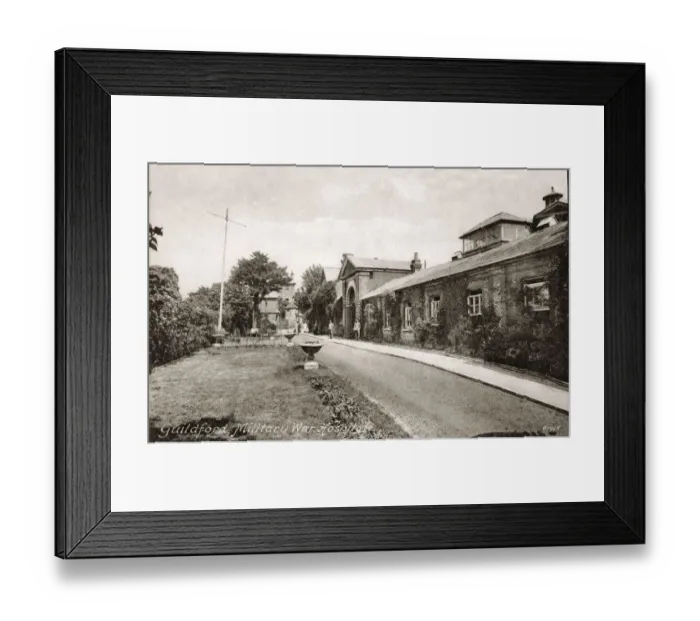 Framed Print : Guildford Union workhouse during its First World War use as a military hospital Framed Print : Guildford Union workhouse during its First World War use as a military hospital